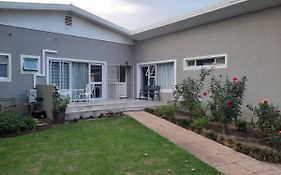 Dennecres4Guestrooms
